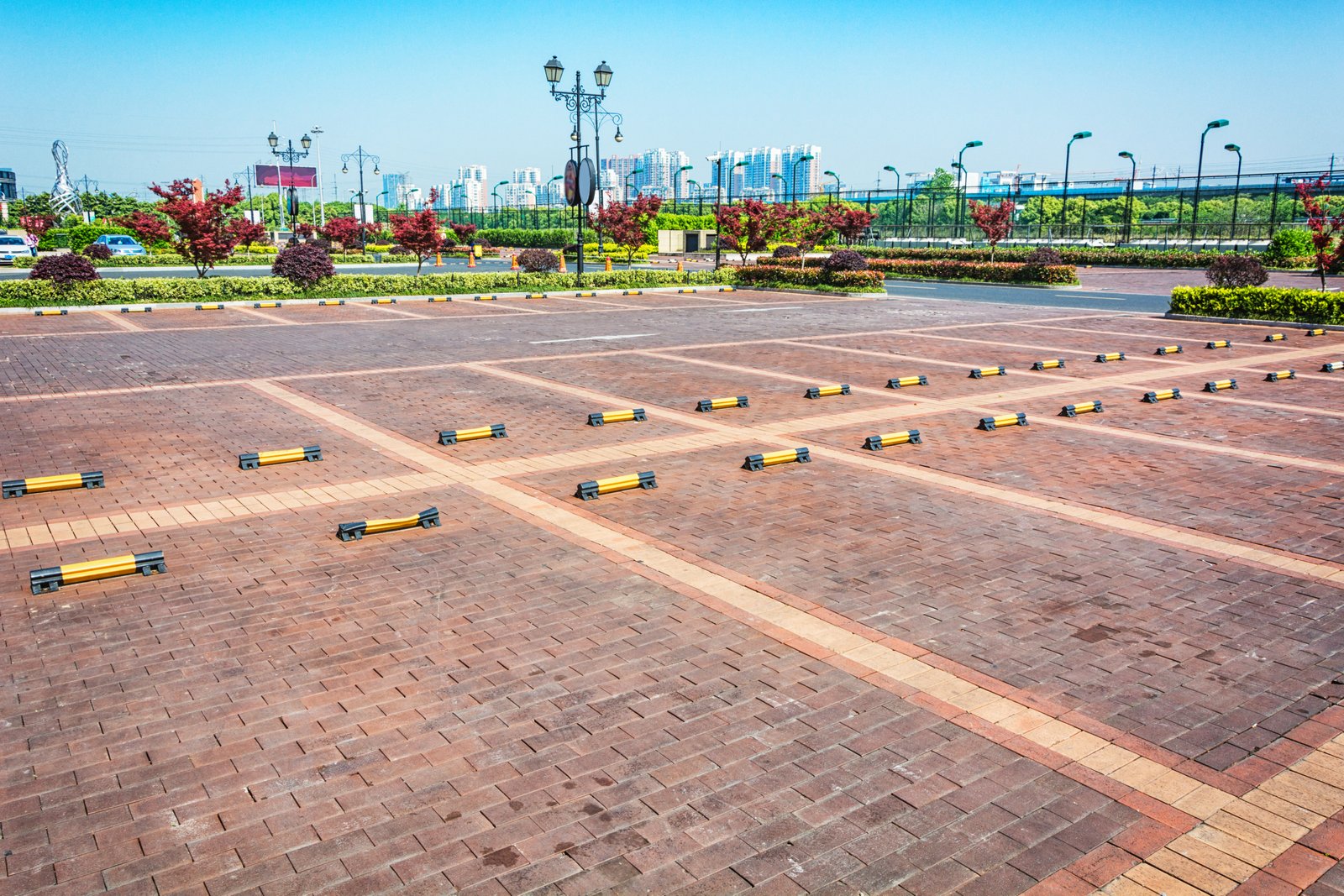 Road & Pavement Construction